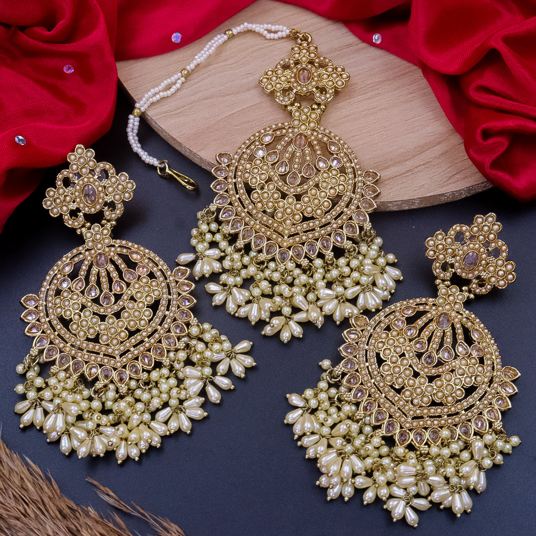 Krupa Reverse AD  Statement Chandbali With Mangtika