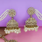 Load image into Gallery viewer, Vamna Reverse AD Jhumka With Kaanchain & Teeka