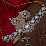 Load image into Gallery viewer, Kirtan Premium Kundan Choker Set
