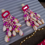 Load image into Gallery viewer, Handmade Cloth Shell Choker With Earrings + Maang Teeka + Hath Panja