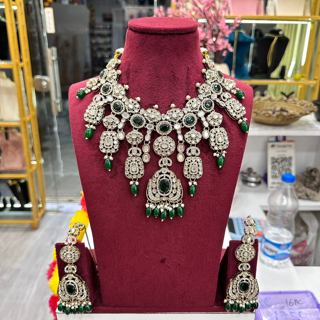 Niharika Semi Bridal Necklace Set (Nacklace, Earrings, Sheeshphool, Nath