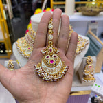 Load image into Gallery viewer, Preeti Rajwadi Semi Bridal Choker Set