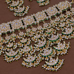 Load image into Gallery viewer, Naintara Premium Pachi Kundan Set