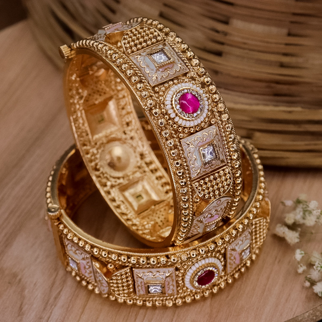 Jyoti Rajwadi Copper Bangles