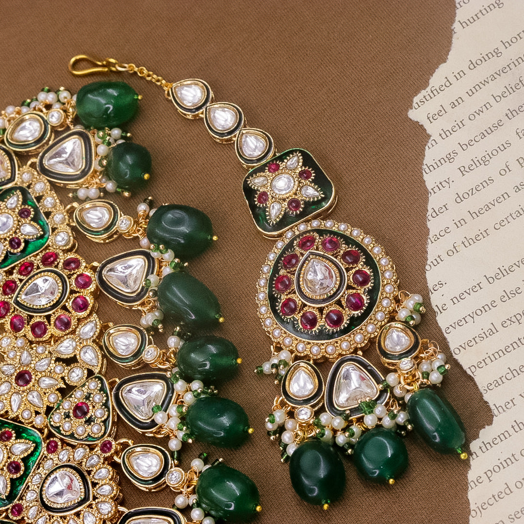 Muskaan Semi Bridal Choker Set With Teeka