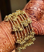 Load image into Gallery viewer, 8 Ghungroo Kashmiri Bangles