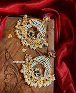 Load image into Gallery viewer, Jhanvi Kundan Chandbalis