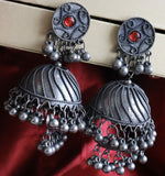 Load image into Gallery viewer, Piyu Statement Jhumka