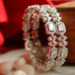 Load image into Gallery viewer, Yashvi AD Bangles-White