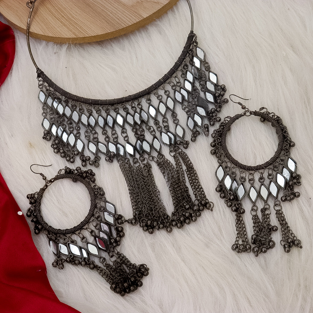 Mirror Hasli Choker With Chandbali