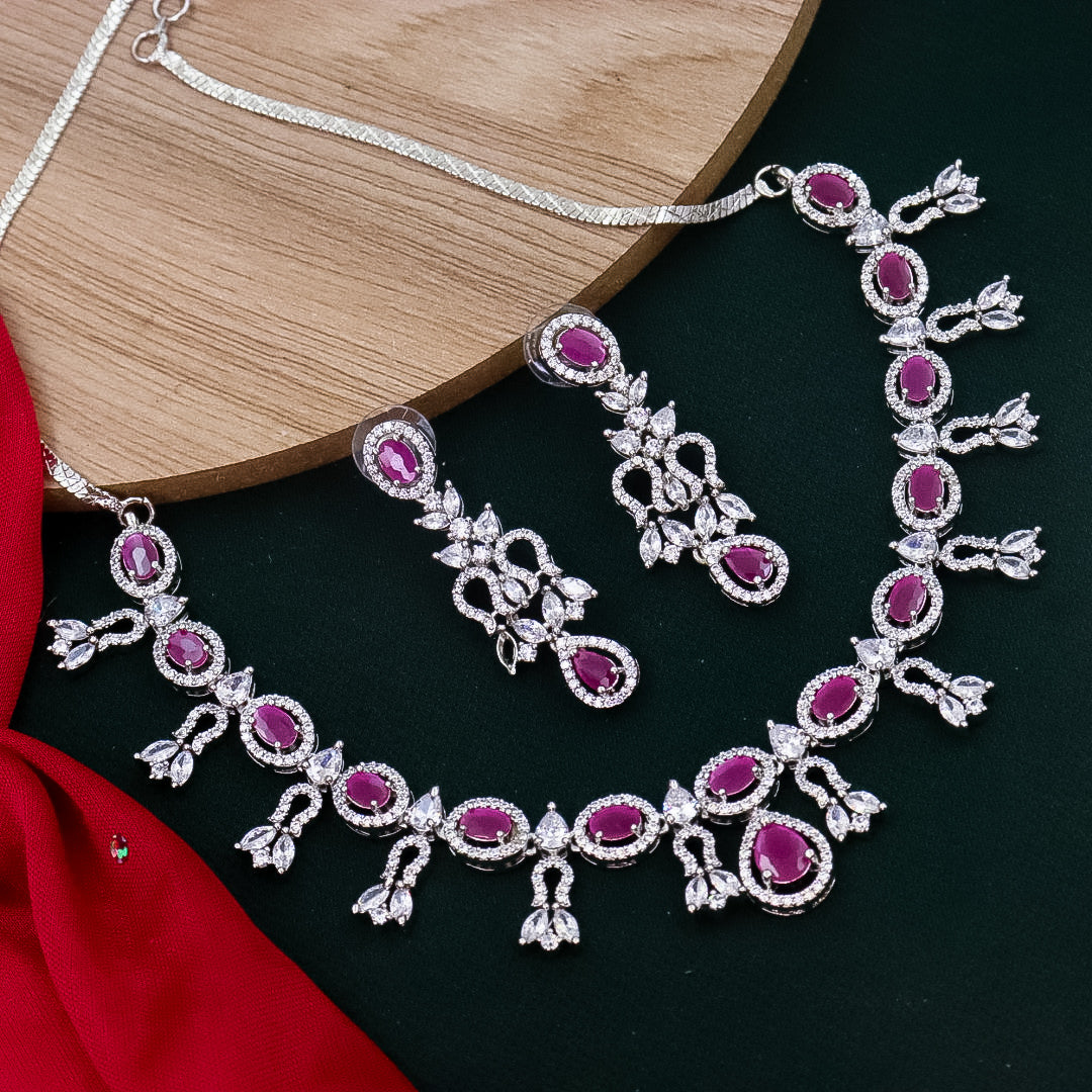 Whaza AD Choker