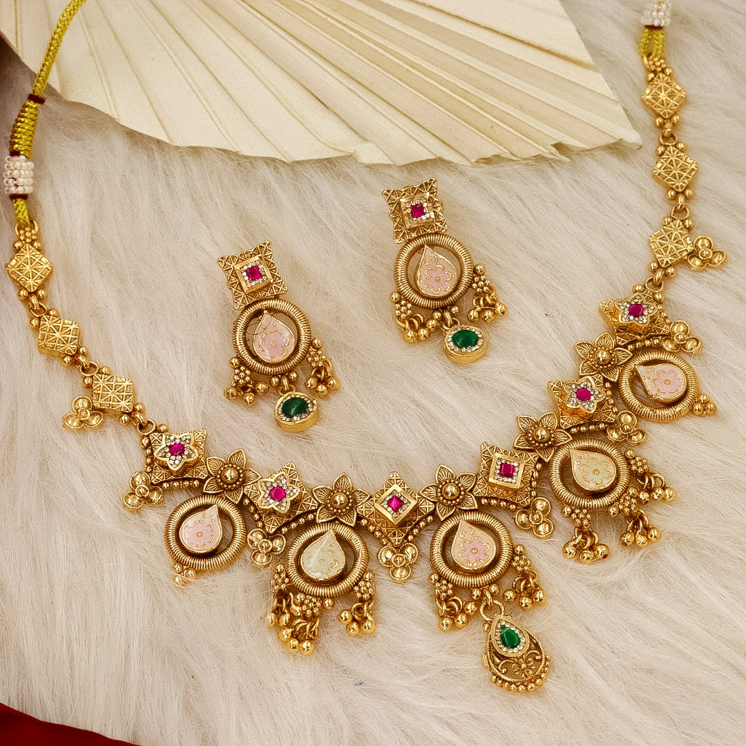 Richi Choraski Necklace
