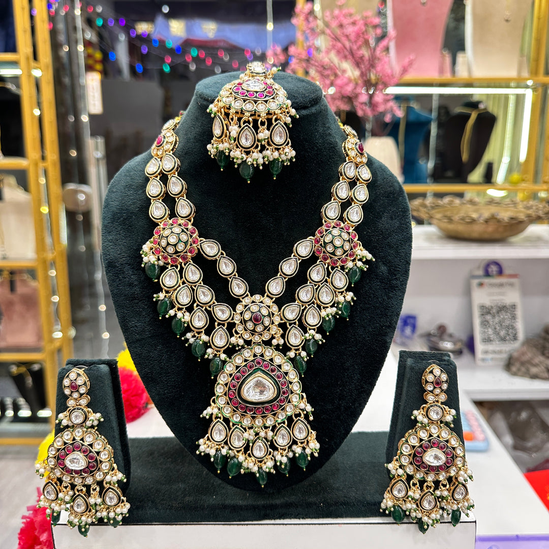 Charvi Semi Bridal Choker Set