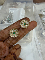 Load image into Gallery viewer, Shifu Moissianite Stud - Green