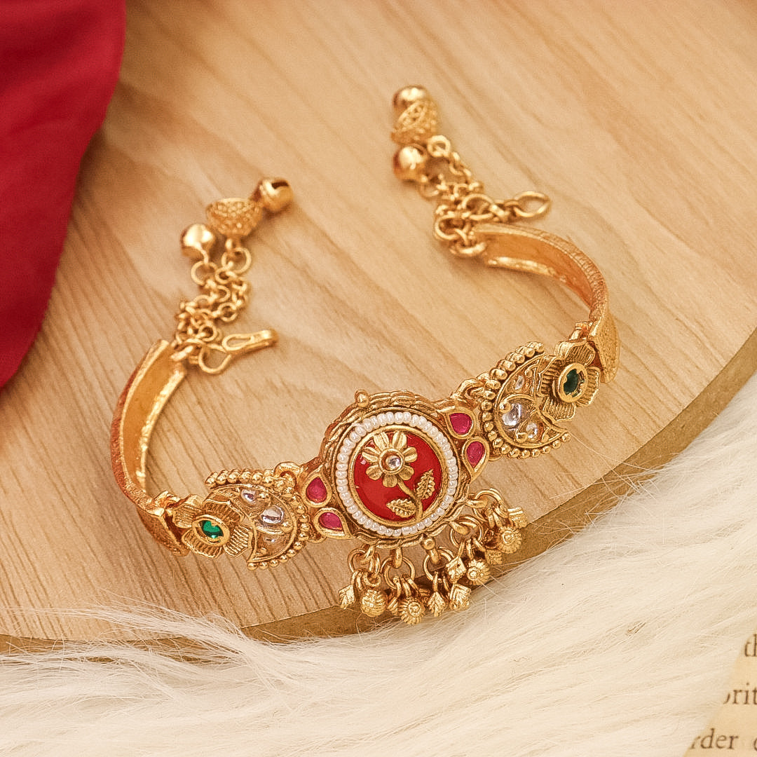 Usna Heritage Bracelet With Ghungroo Latakan