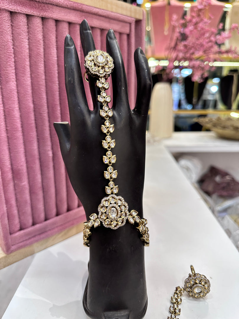 Lubna Premium Moissante Hathpanja