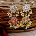 Load image into Gallery viewer, Kundan  Earings
