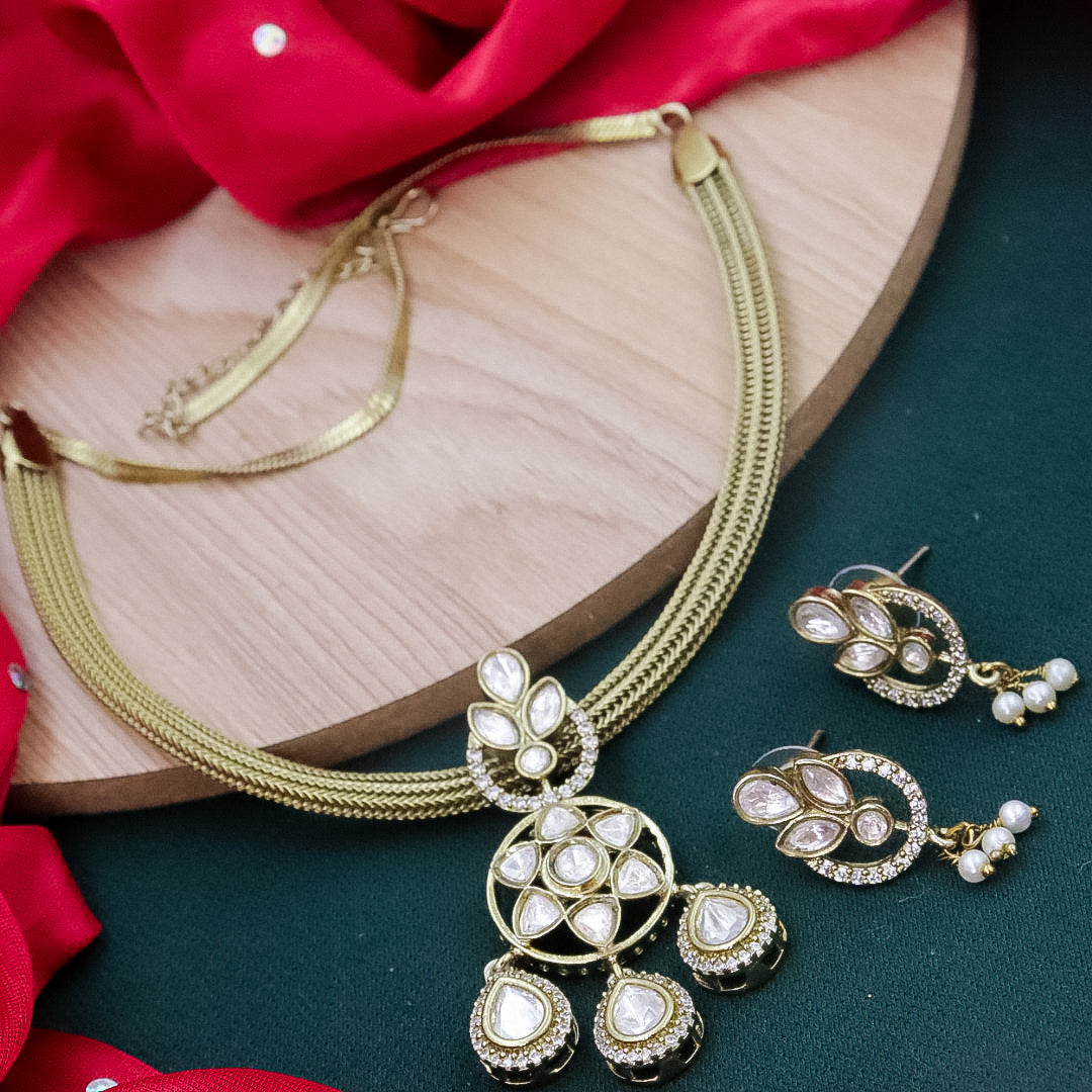 Champi Moissante Choker