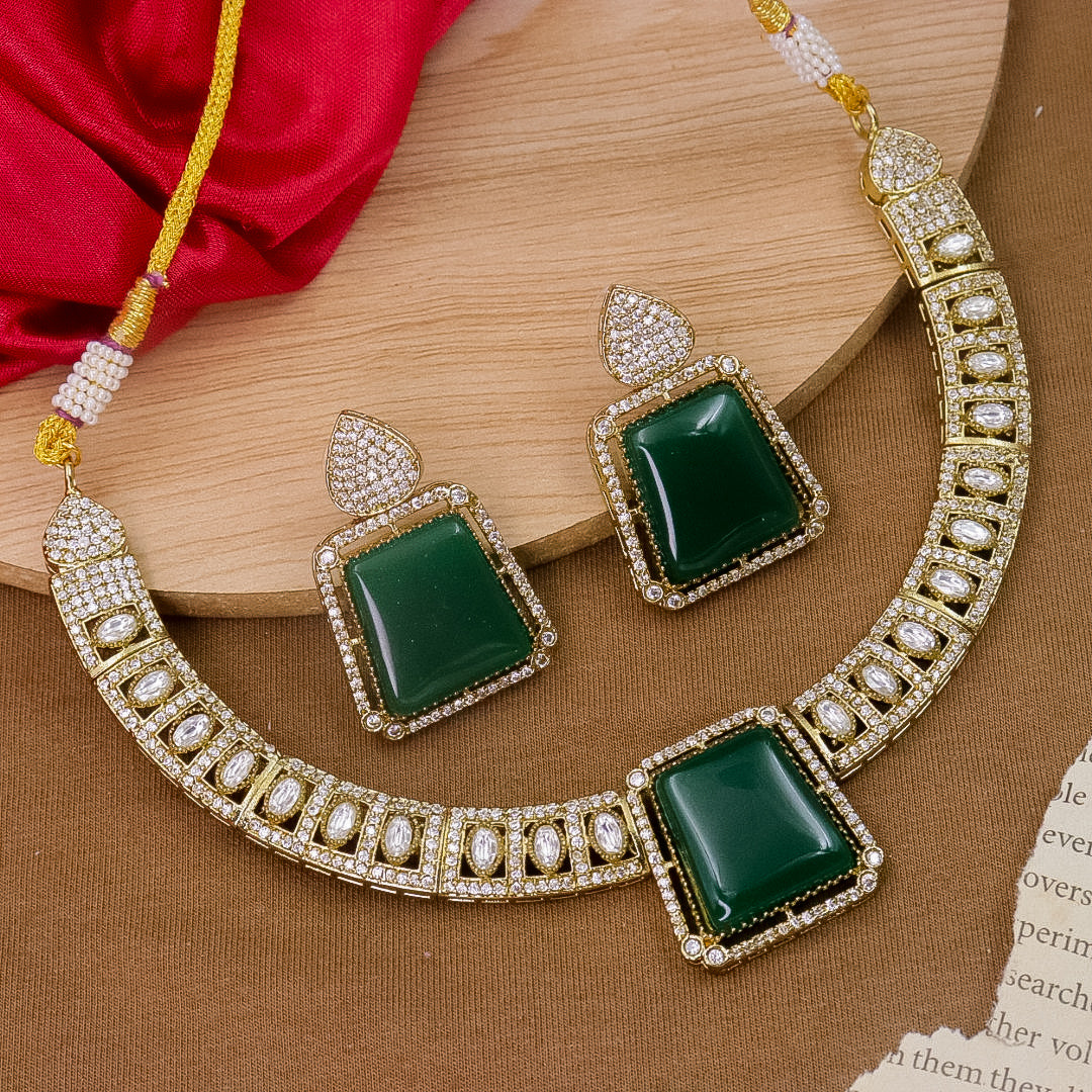 Emerald Moissante set