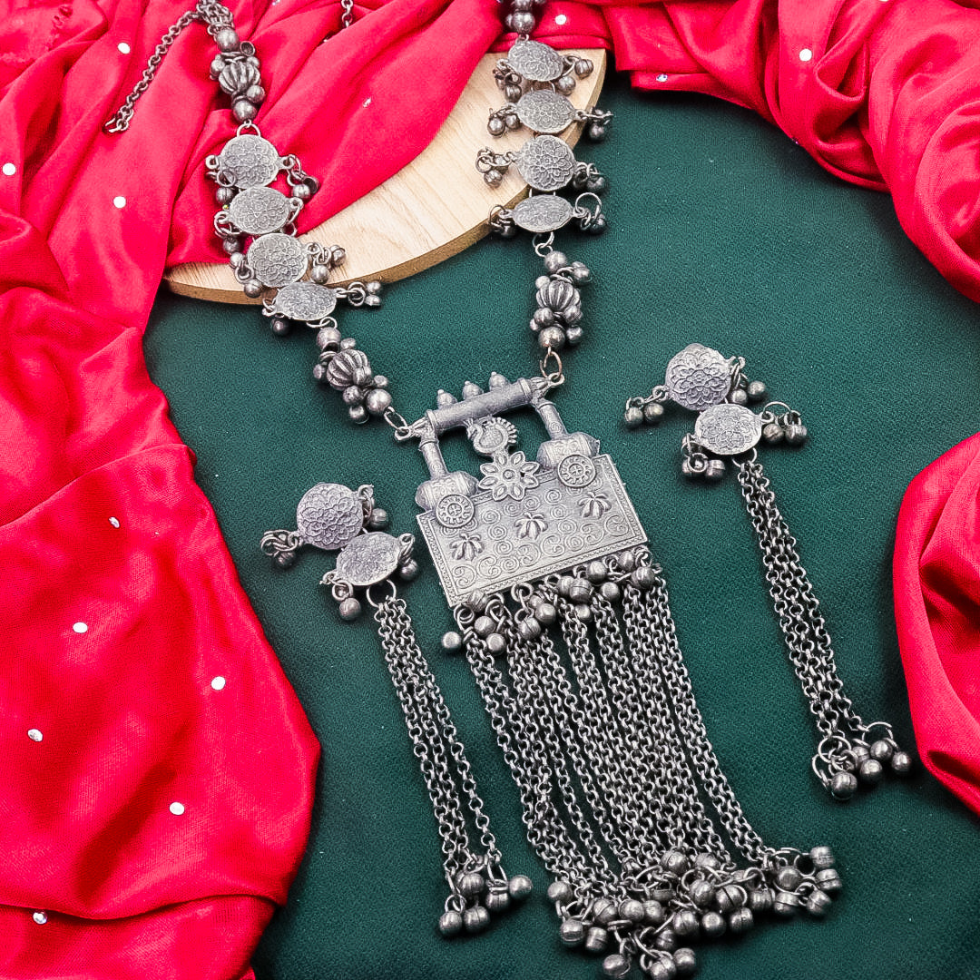 Black Polish Long Necklace With Ghungroo Chain