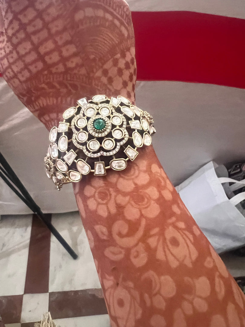 Trending Moissante Designer Kada