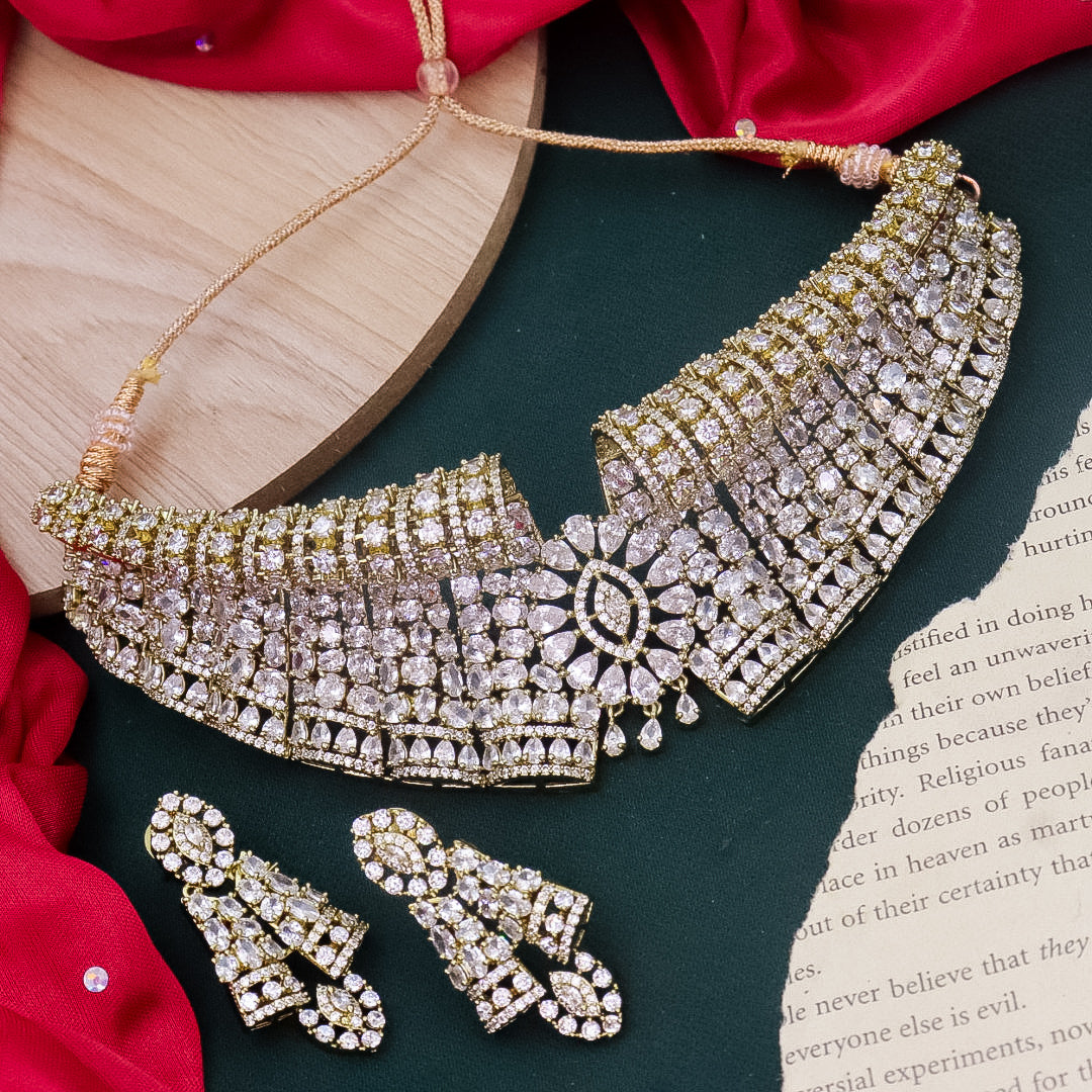 Designer Choker With Earrings