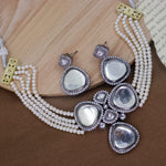 Load image into Gallery viewer, Polki Look a Like Kundan Choker
