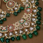 Load image into Gallery viewer, Muskaan Semi Bridal Choker Set With Teeka
