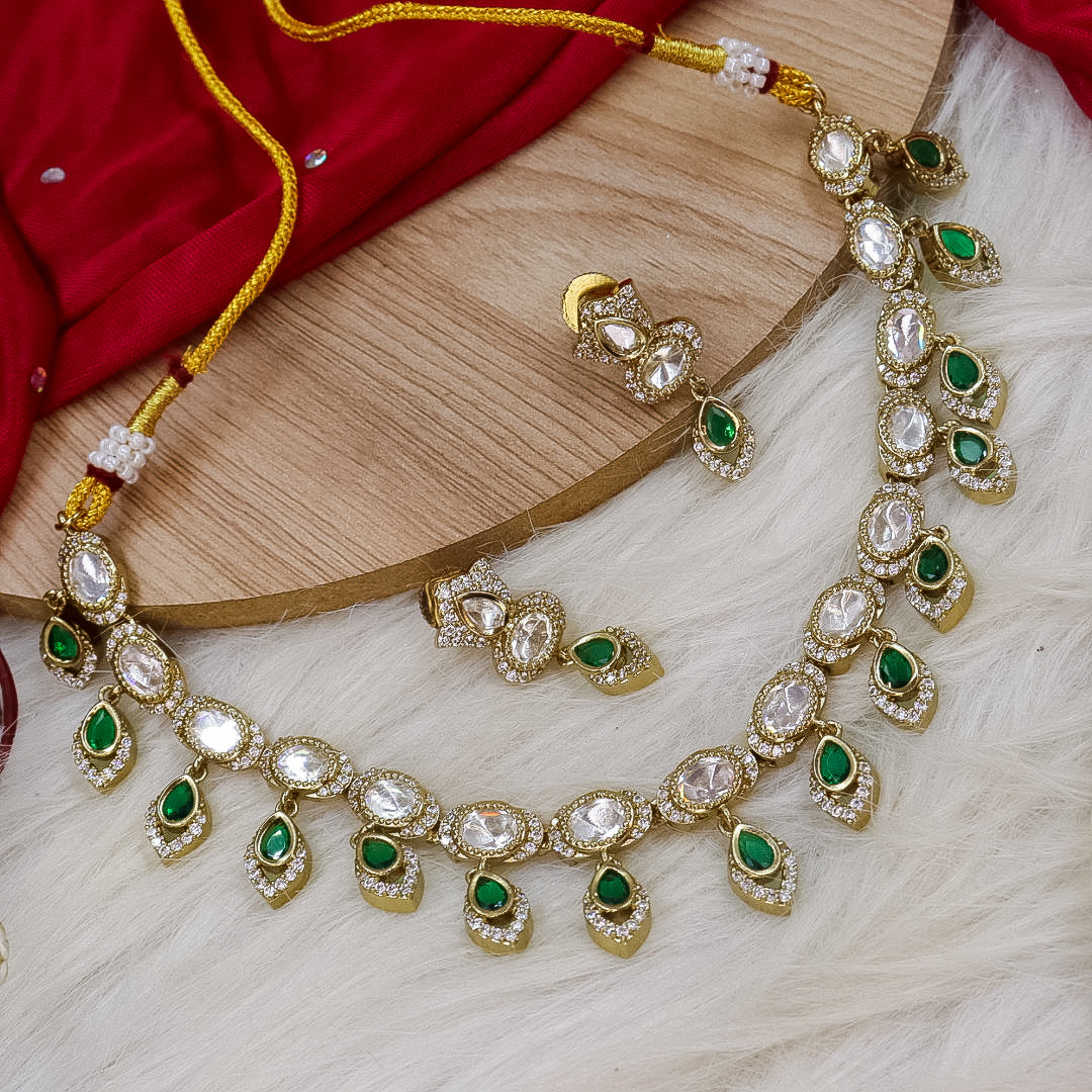 Sundari Moissianite Set- Emerald