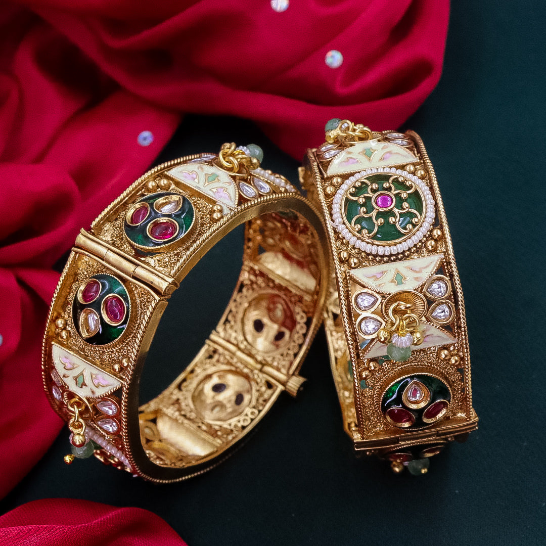 Heena  Heritage  Kada