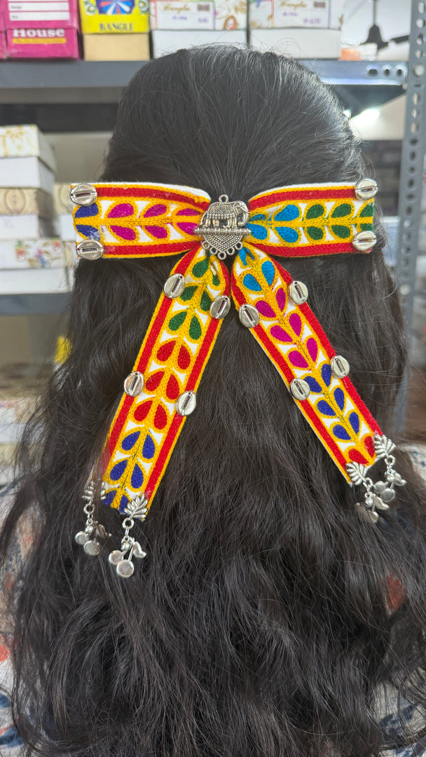 Eram Bow With Oxidise Touch