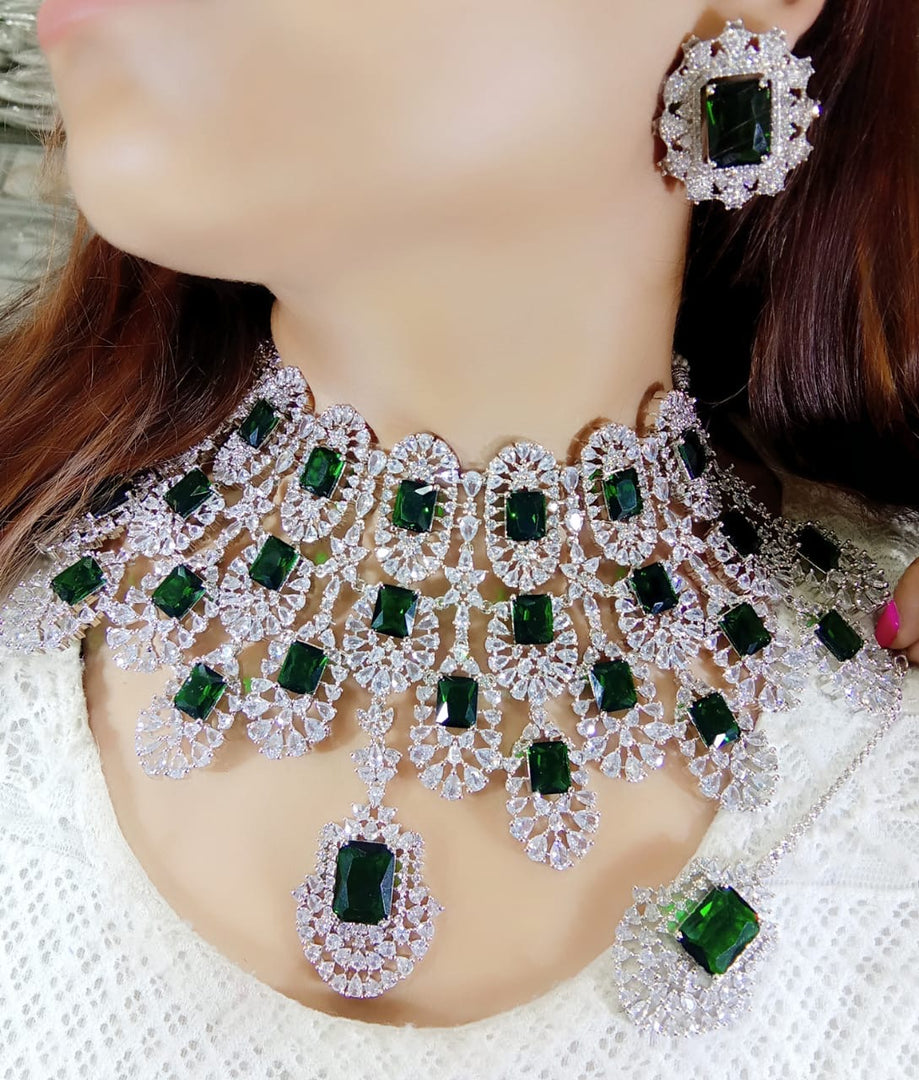 Kiara Advani Bridal American Diamond Choker Set- Green – Kuvar Jewels