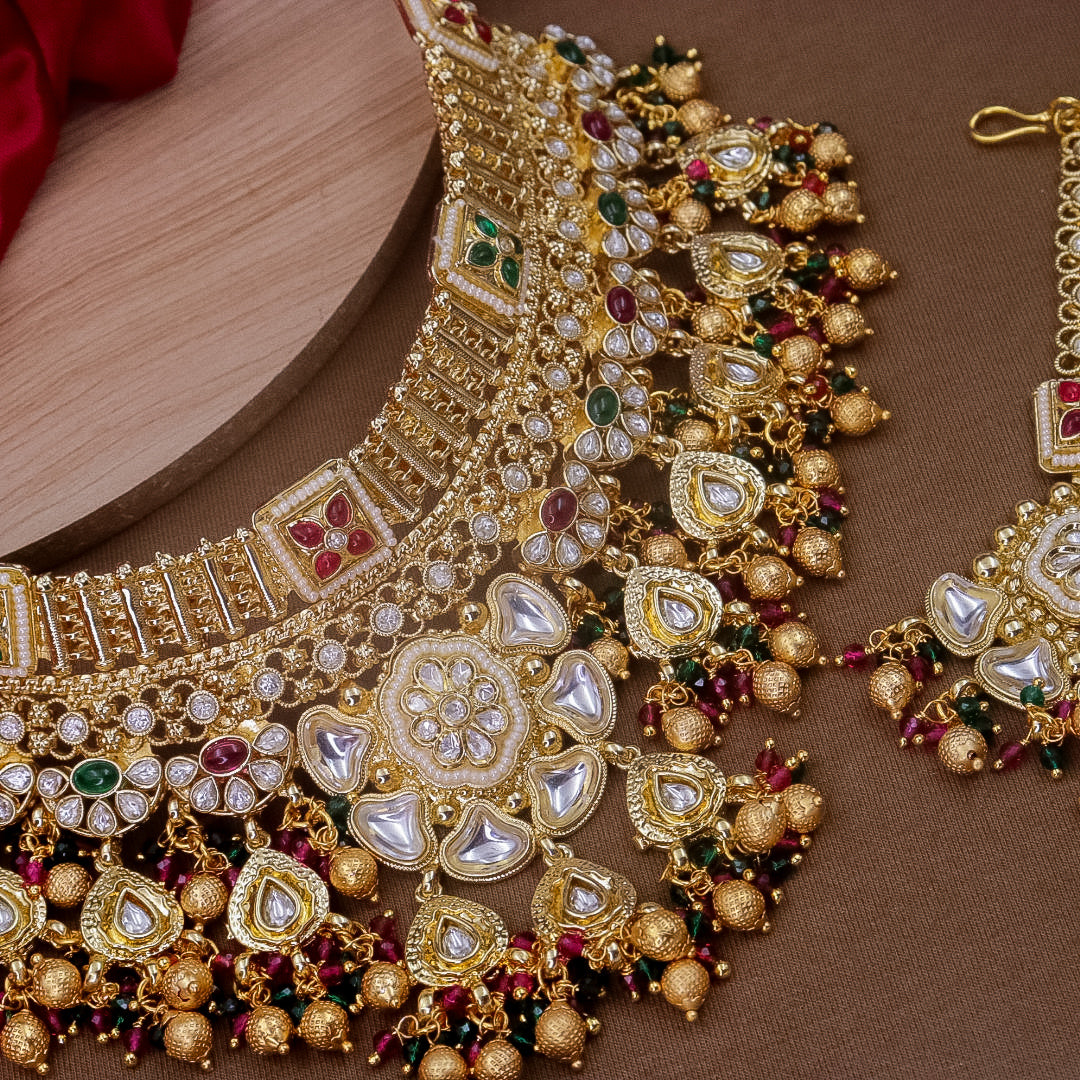 Priti Semi Bridal Rajwadi Copper Choker