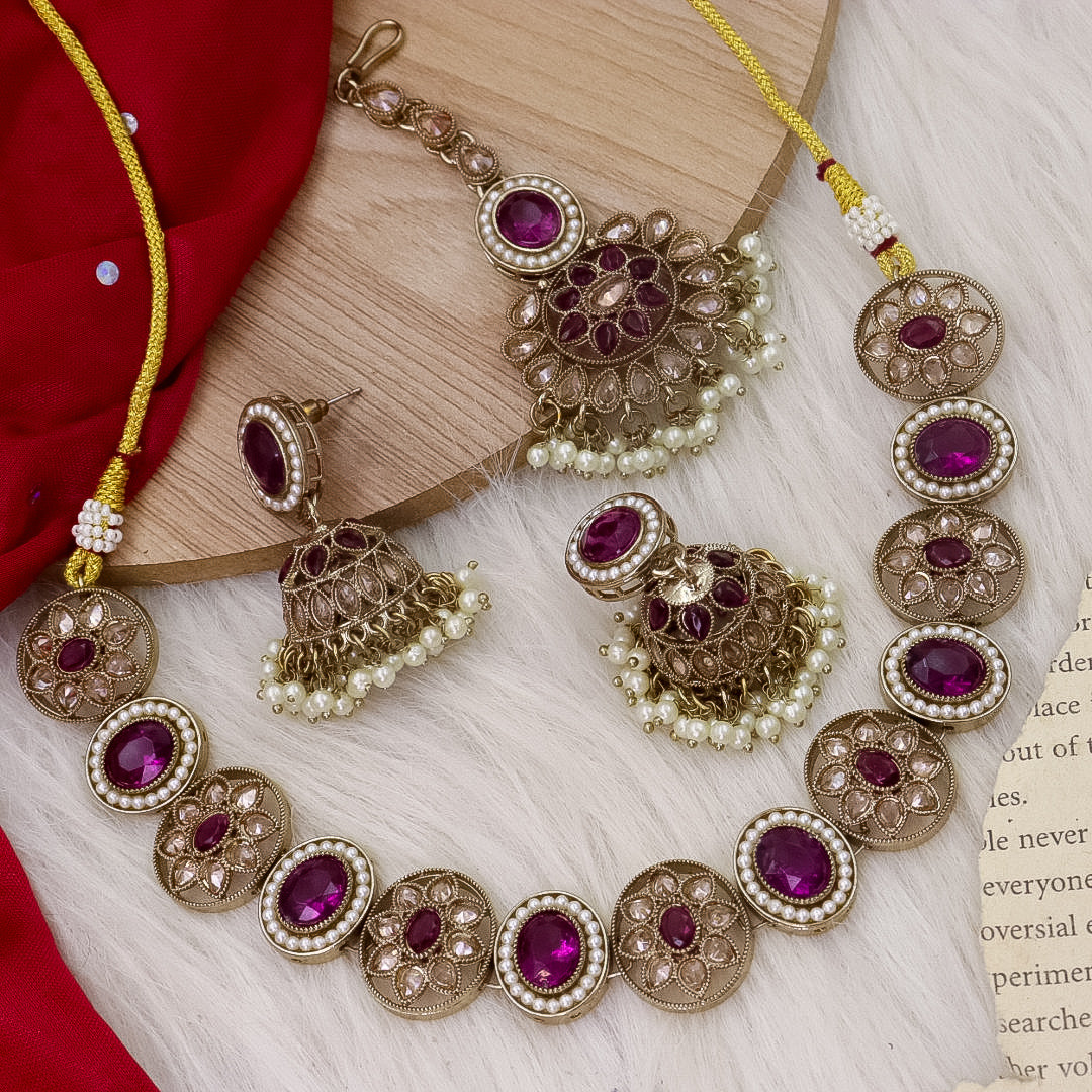 Shital Reverse AD Choker