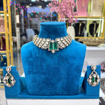 Load image into Gallery viewer, Emerald Moissianite Choker