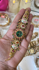 Load image into Gallery viewer, Sonika Designer Heritage Watch