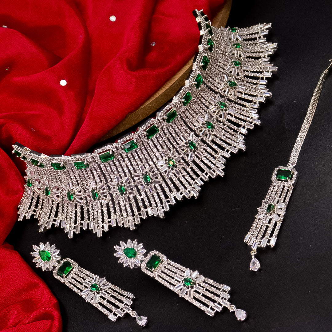 Manali Statement AD Choker -Green