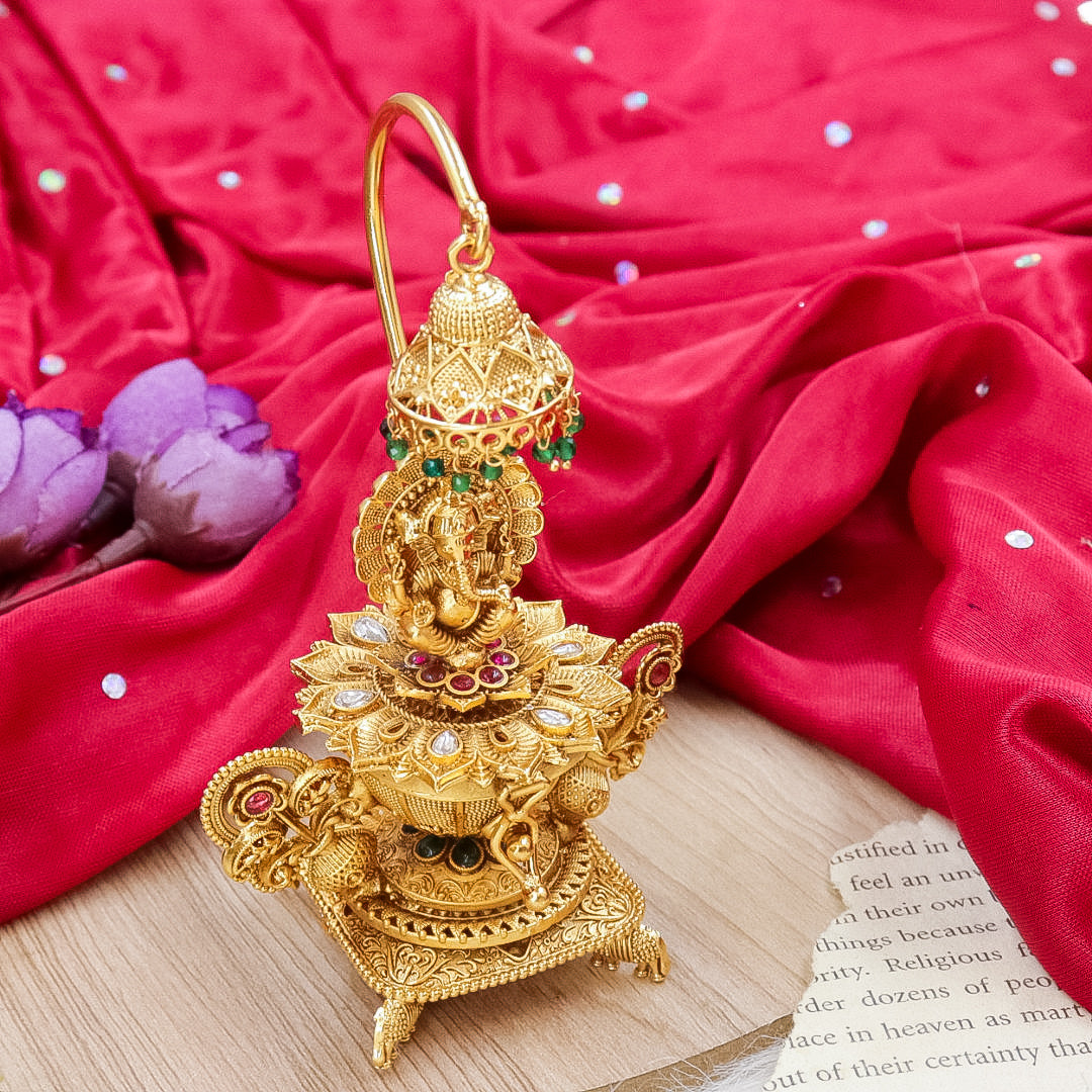 Vina Chatar Brass Sindoor Dibbi