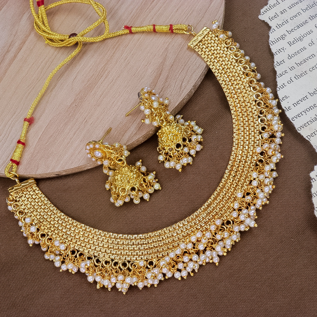 Noor Rajwadi Choker Set