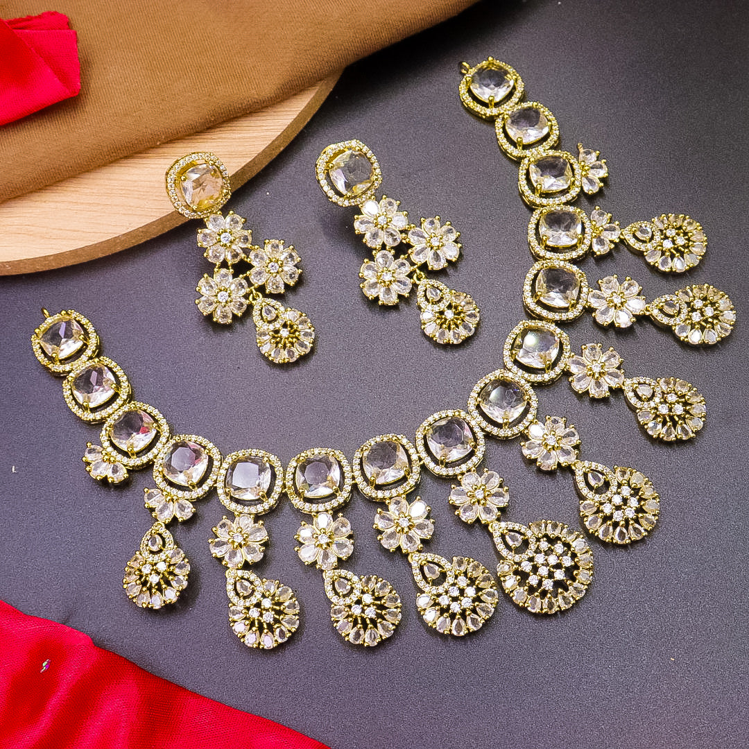 Gina Ad Set - Golden