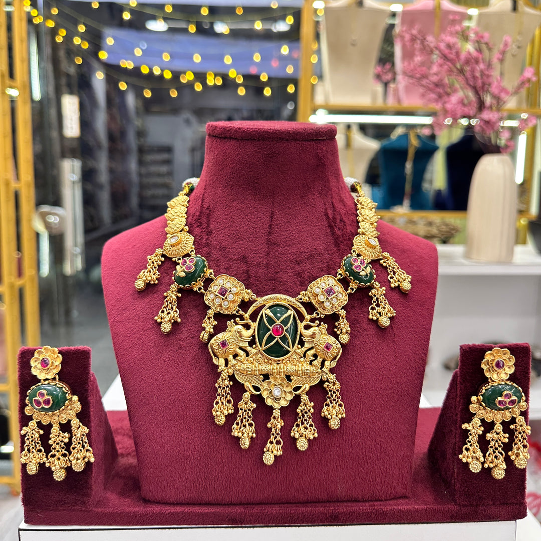Avira Heritage Rajwadi Necklace