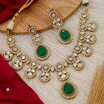 Load image into Gallery viewer, Yaisha Emerald Moissanite Set