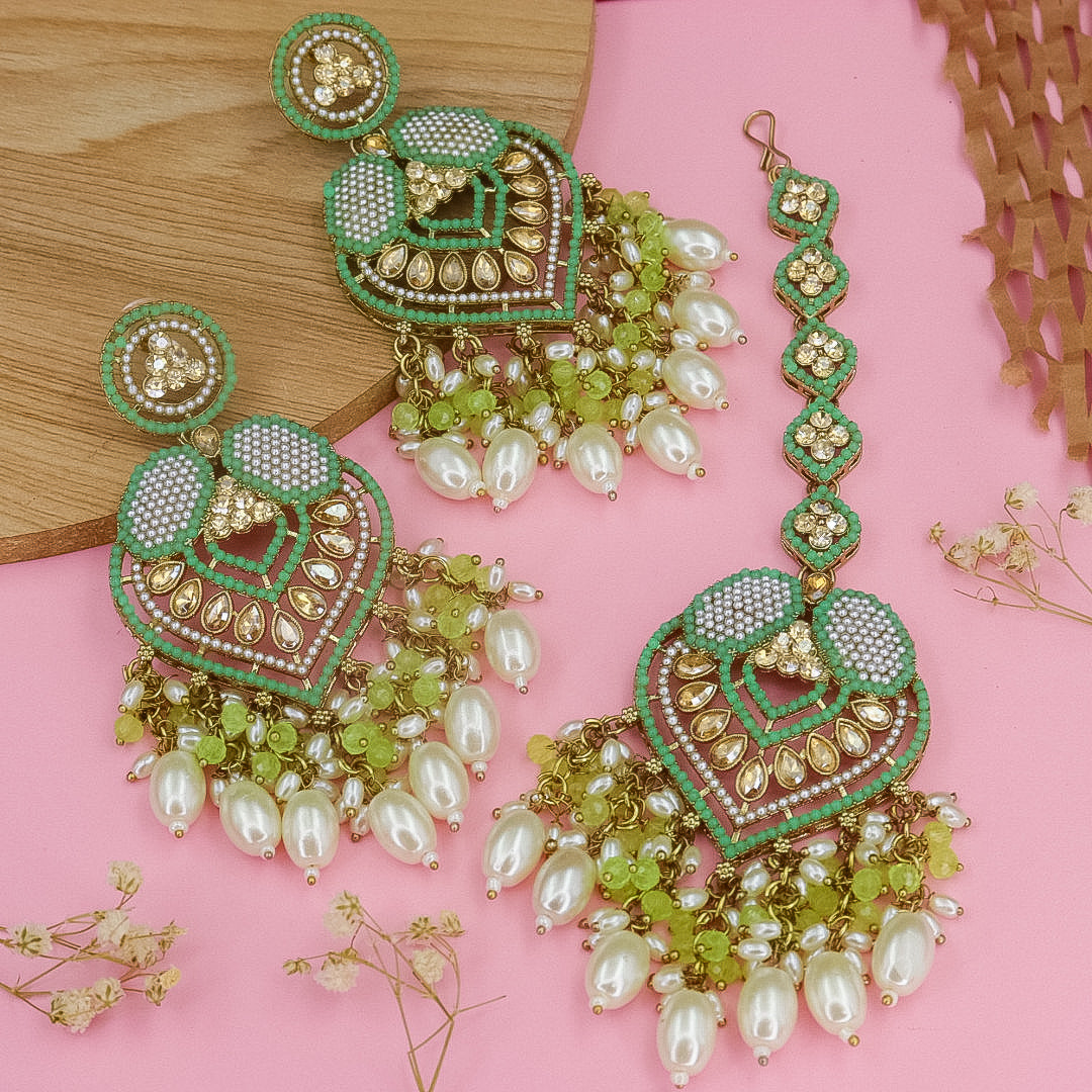 Momina Pakistani Earrings And Mangtika