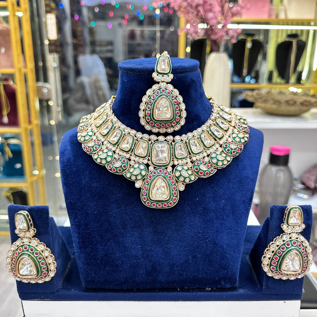 Tank Kundan Polki Choker Set