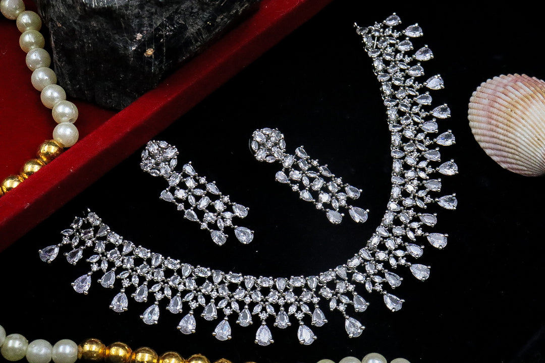 Keyara AD Choker