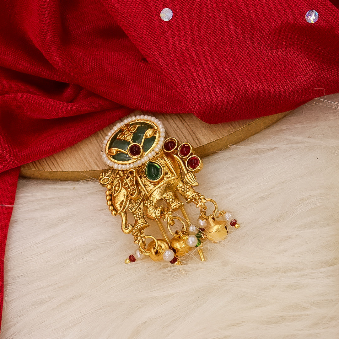 Pooh Heritage Hair brooch