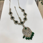 Load image into Gallery viewer, Ragini Kundan Bridal Choker (1 Necklace, 1 Earrings Pair, 1 Sheeshphool, 1 Nath)
