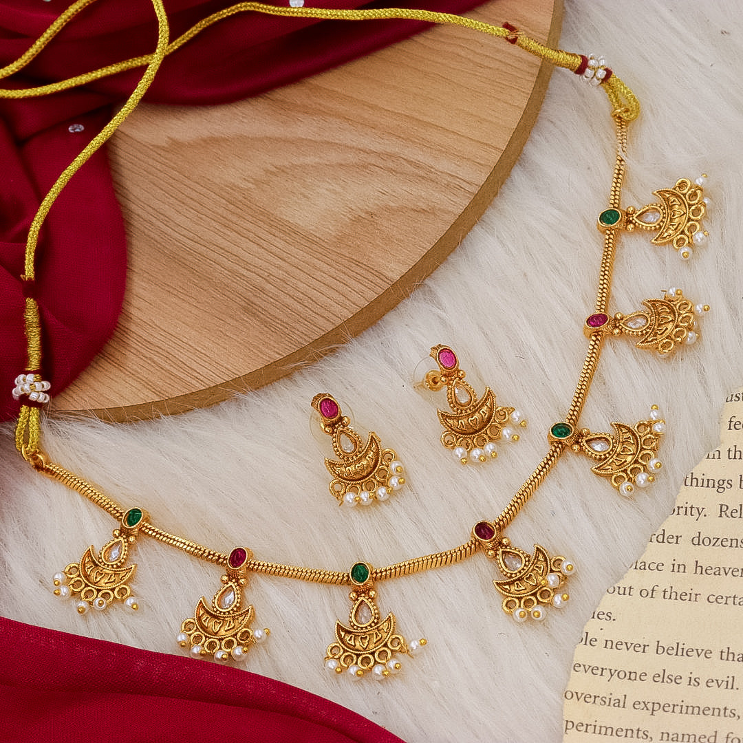 Amra Rajwadi Necklace