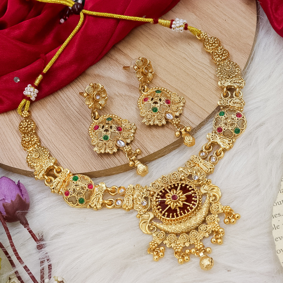 Sara Heritage Set
