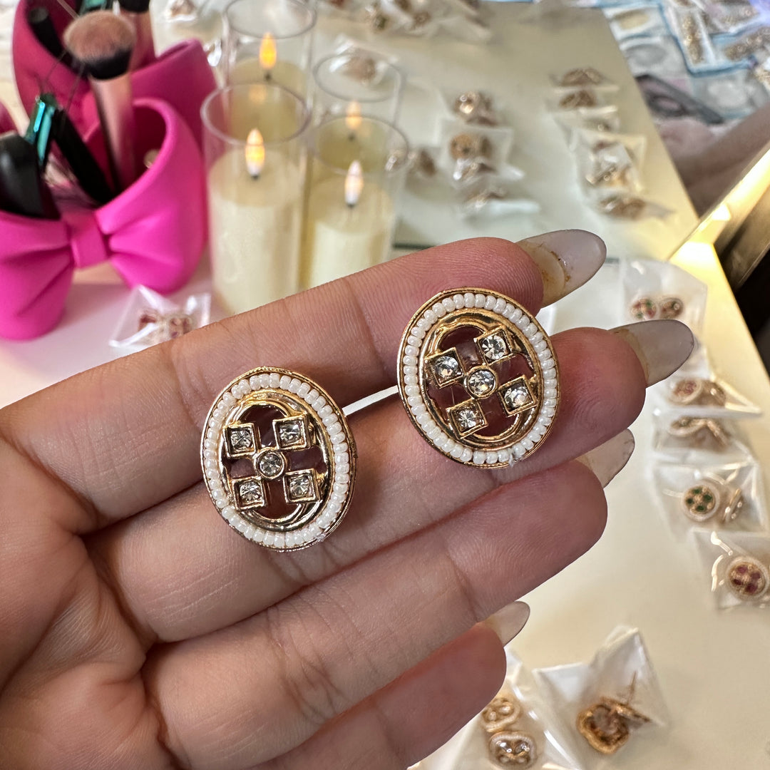 Vanya Kundan studs